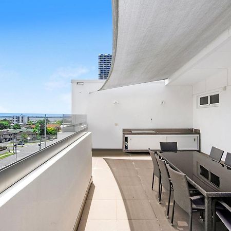 Modern Contemporary Southport Apartment - Coasthm Gold Coast Luaran gambar